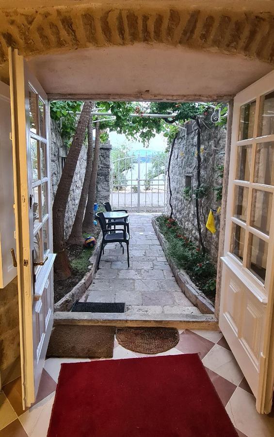 Apartment Waterline Perast Dış mekan fotoğraf