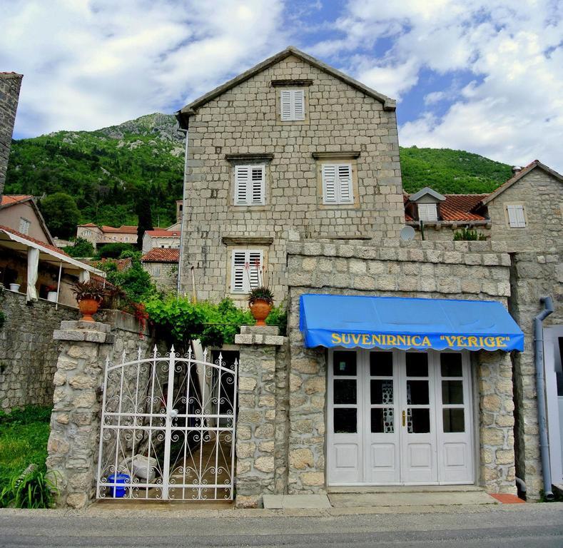Apartment Waterline Perast Oda fotoğraf